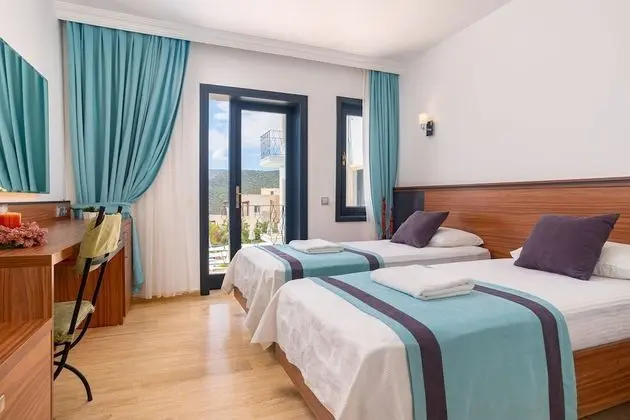 Room, 2 Twin Beds, Sea View