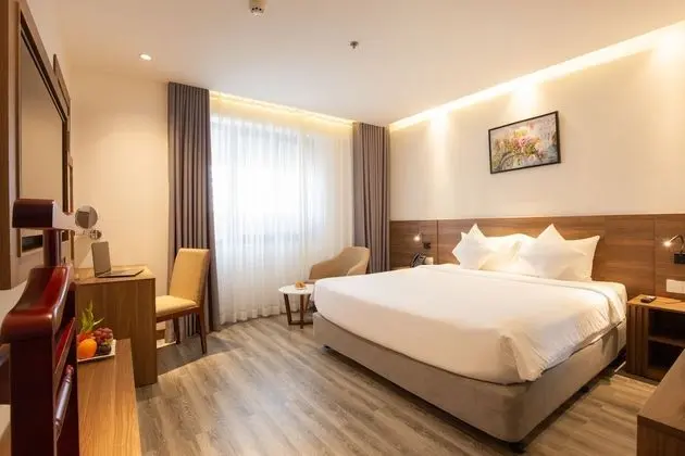 Deluxe Tek Büyük Yataklı Oda