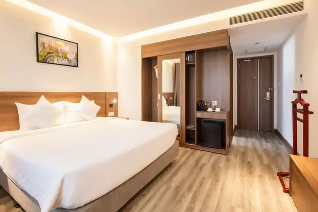 Deluxe Tek Büyük Yataklı Oda