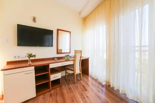 Comfort Tek Büyük veya İki Ayrı Yataklı Oda