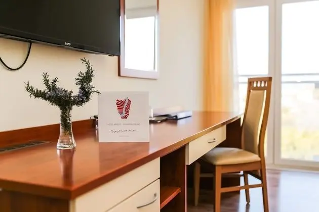 Comfort Tek Büyük veya İki Ayrı Yataklı Oda