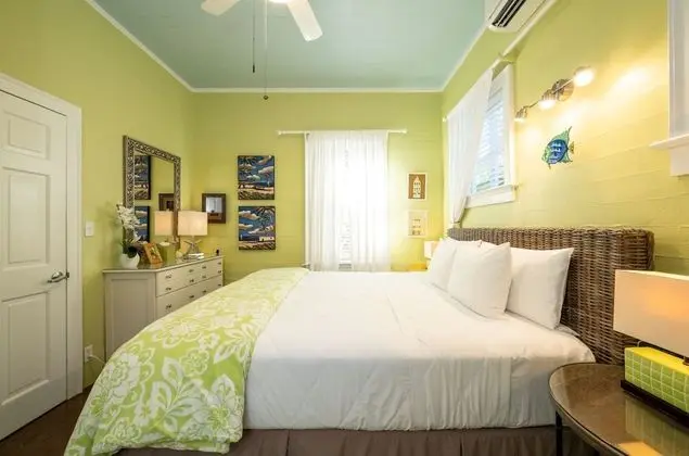 Key Lime Room - Adult Exclusive