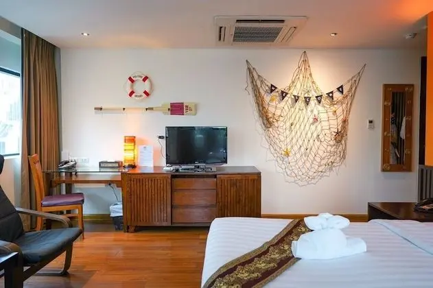 Corner Suite King with Balcony
