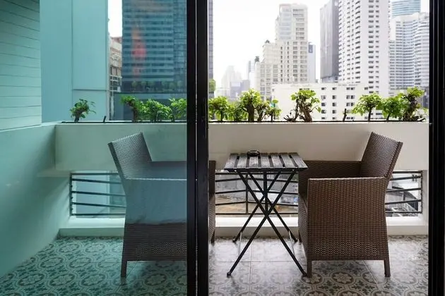 Corner Suite King with Balcony