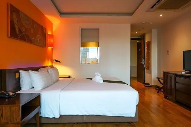 Deluxe King Room