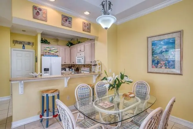 Daire (Mermaid Beach House)