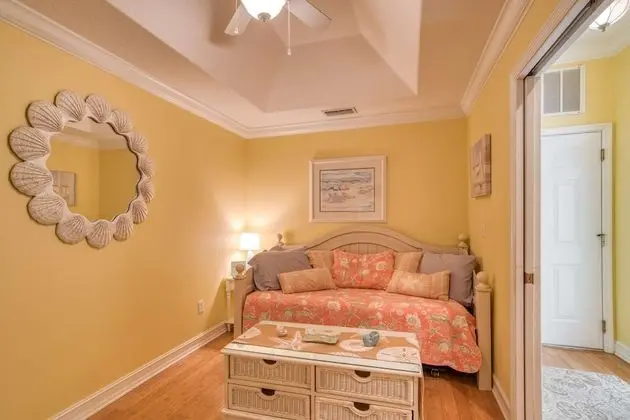 Daire (Mermaid Beach House)