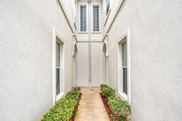 Daire (Mermaid Beach House)