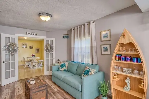 Ev (Mermaid Cottage)