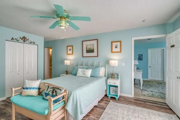 Ev (Mermaid Cottage)