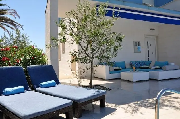 Villa, 4 Yatak Odası, Kişiye Özel Havuzlu