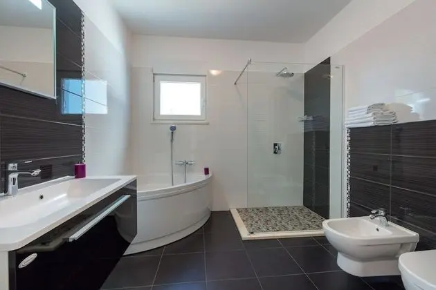 Villa, 4 Yatak Odası, Kişiye Özel Havuzlu