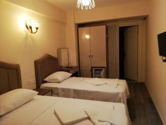 Standard Tek Büyük veya İki Ayrı Yataklı Oda