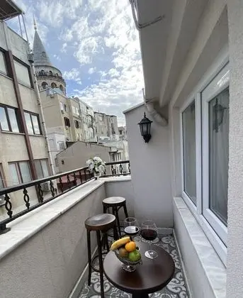 Balkonlu Deluxe Tek Büyük Yataklı Oda, 1 Yatak Odası