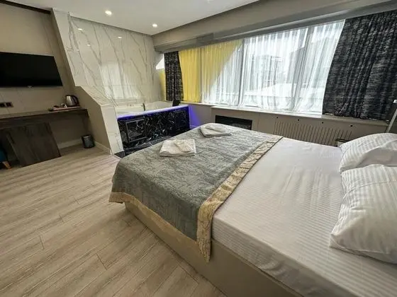 Deluxe Tek Büyük Yataklı Oda, 1 Çift Kişilik Yatak, Şömine