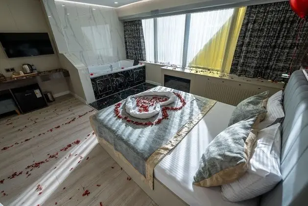 Deluxe Tek Büyük Yataklı Oda, 1 Çift Kişilik Yatak, Şömine