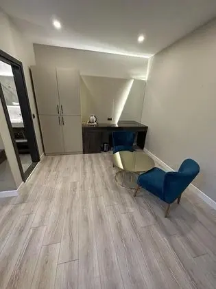 Family Üç Kişilik Oda, 1 Büyük (Queen) Boy Yatak ve Çekyat