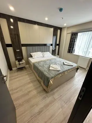 Standard Tek Büyük veya İki Ayrı Yataklı Oda