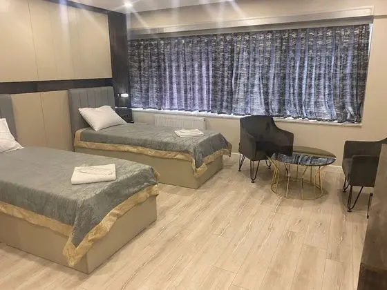 Standard Tek Büyük veya İki Ayrı Yataklı Oda