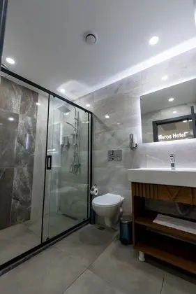 Standard Tek Büyük veya İki Ayrı Yataklı Oda