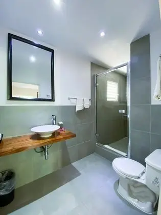 Deluxe Tek Büyük Yataklı Oda, 1 Büyük (Queen) Boy Yatak, Sigara İçilmez, Bahçe Manzaralı