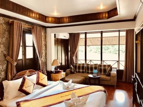 Oda, Balkon, Nehir Manzaralı (King)