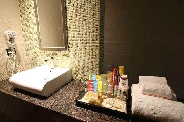 Exclusive Tek Büyük Yataklı Oda