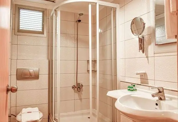 Standart Aile Odası