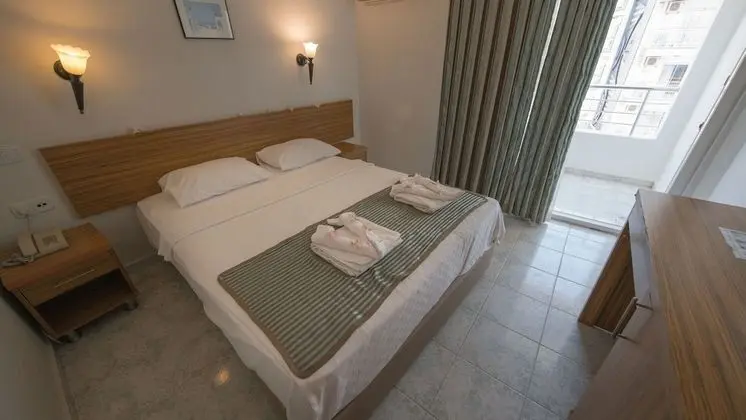 Standard Tek Büyük veya İki Ayrı Yataklı Oda