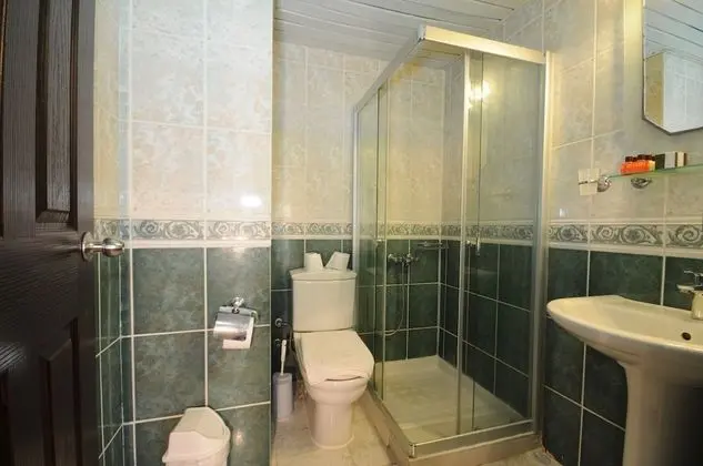 Standard Tek Büyük veya İki Ayrı Yataklı Oda