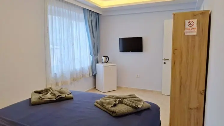 Basic Tek Büyük Yataklı Oda