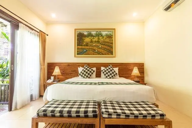 Standard Tek Büyük veya İki Ayrı Yataklı Oda, 1 Çift Kişilik Yatak, Havuz Manzaralı (Grand)