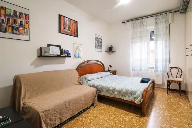 Dört Kişilik Oda, Ortak Banyo