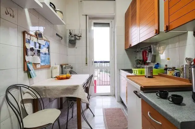Dört Kişilik Oda, Ortak Banyo
