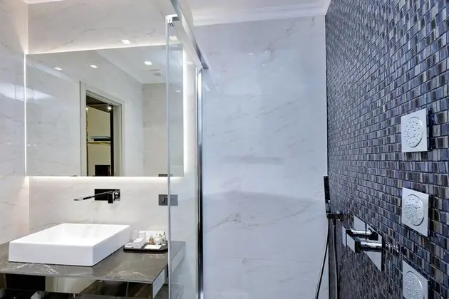 Classic Tek Büyük veya İki Ayrı Yataklı Oda