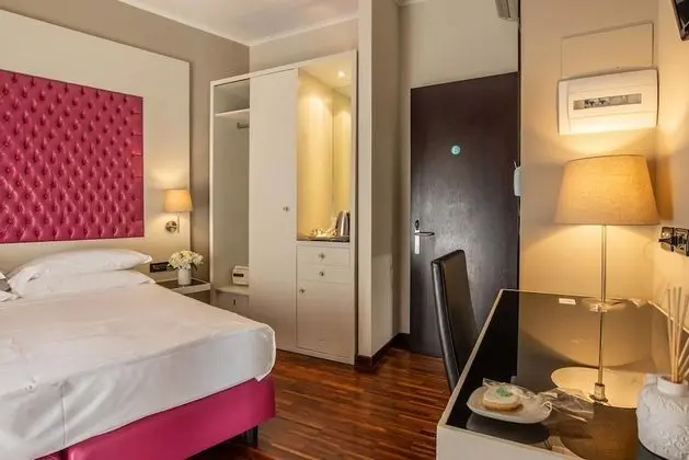 Dört Kişilik Oda, 2 Yatak Odası, Bağlantılı Odalar