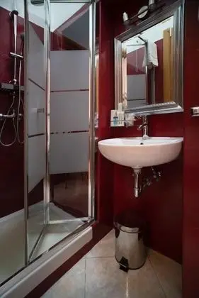 Economy Tek Büyük Yataklı Oda