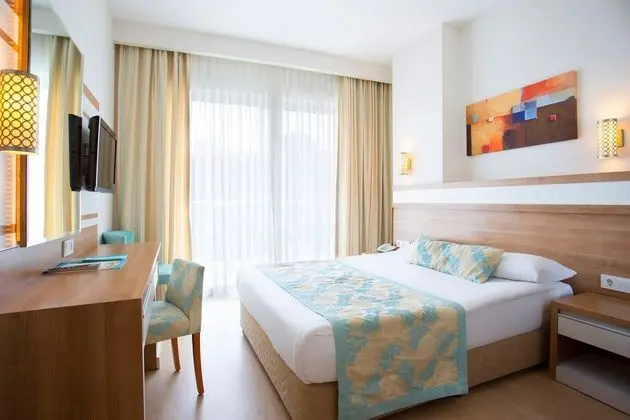 https://imagessl.etstur.com/files/images/hotelImages/TR/209217/l/Merve-Sun-Hotel---Spa-Oda-265126.jpg