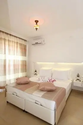 Suite, Bahçe Manzaralı