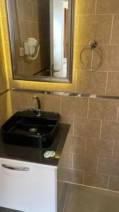 Comfort Tek Büyük veya İki Ayrı Yataklı Oda