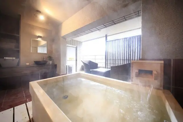 Standard Dört Kişilik Oda (with Private Open Air Bath)