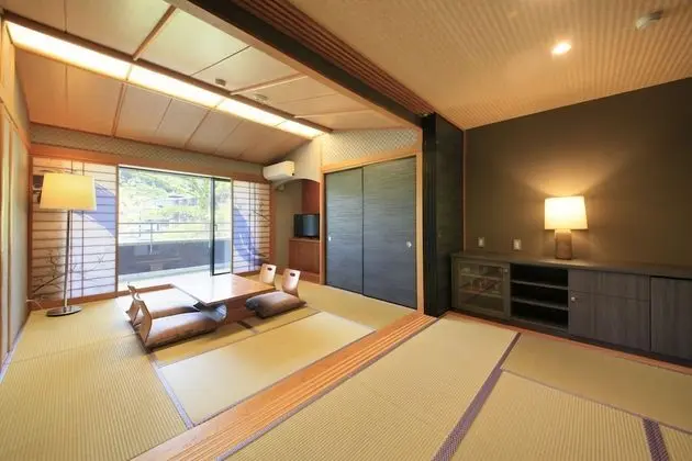 Traditional Oda (Japanese Style)