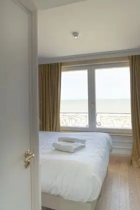 Deluxe Tek Büyük Yataklı Oda, Deniz Manzaralı