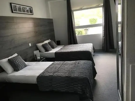 Economy Tek Büyük Yataklı Oda