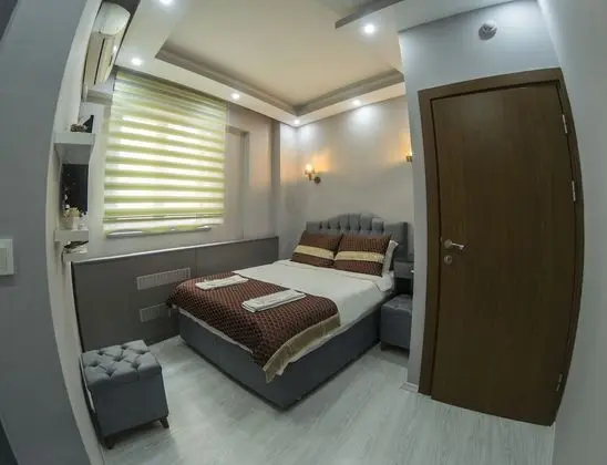 Economy Room