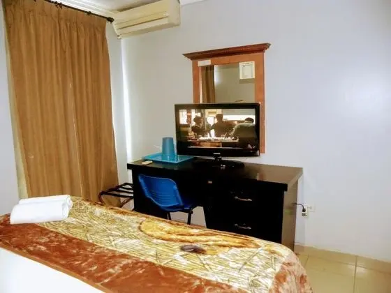 Deluxe Tek Büyük Yataklı Oda