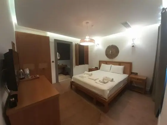 Deluxe Jakuzili Suite, Kara Manzaralı, Jakuzili