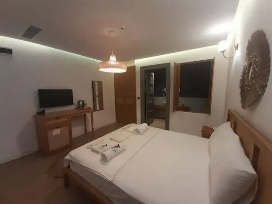 Deluxe Jakuzili Suite, Kara Manzaralı, Jakuzili