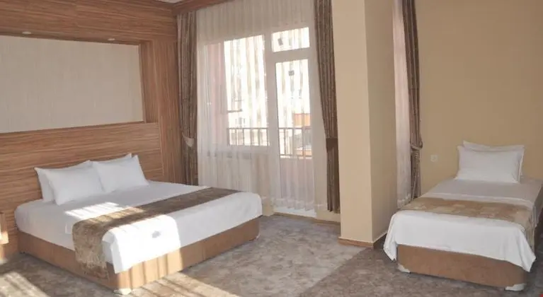 Standart Üç Kişilik Oda