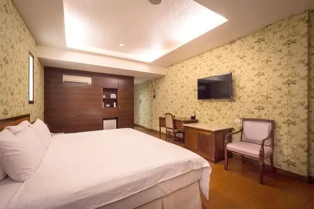 Honeymoon Tek Büyük Yataklı Oda